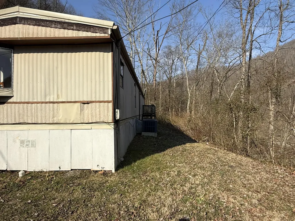 6461 Ky-66 Arjay KY 40902