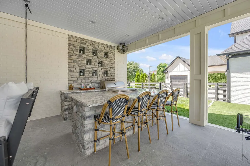 127 Meadow Ridge Drive Nicholasville KY 40356