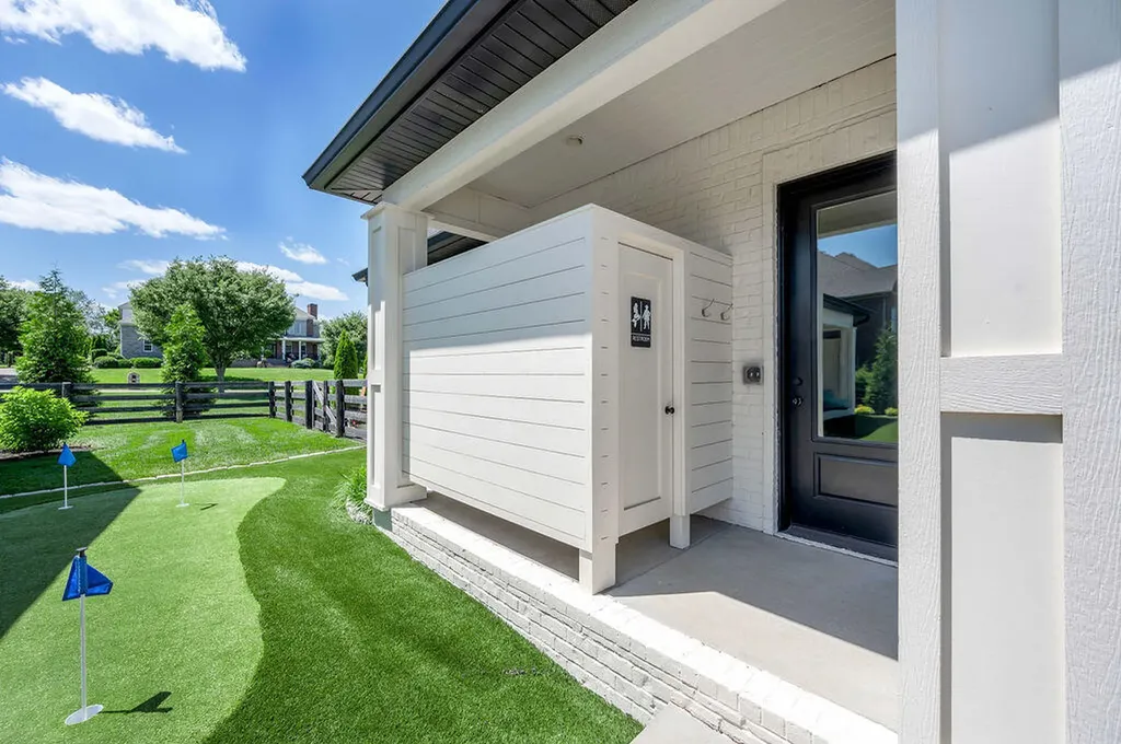 127 Meadow Ridge Drive Nicholasville KY 40356