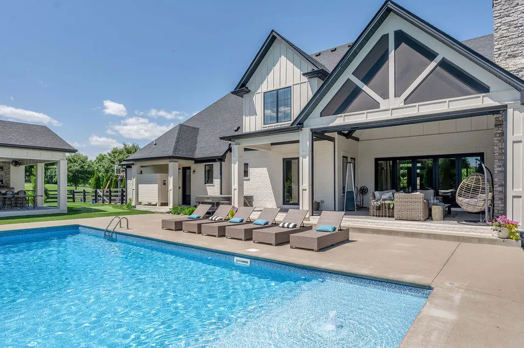 127 Meadow Ridge Drive Nicholasville KY 40356