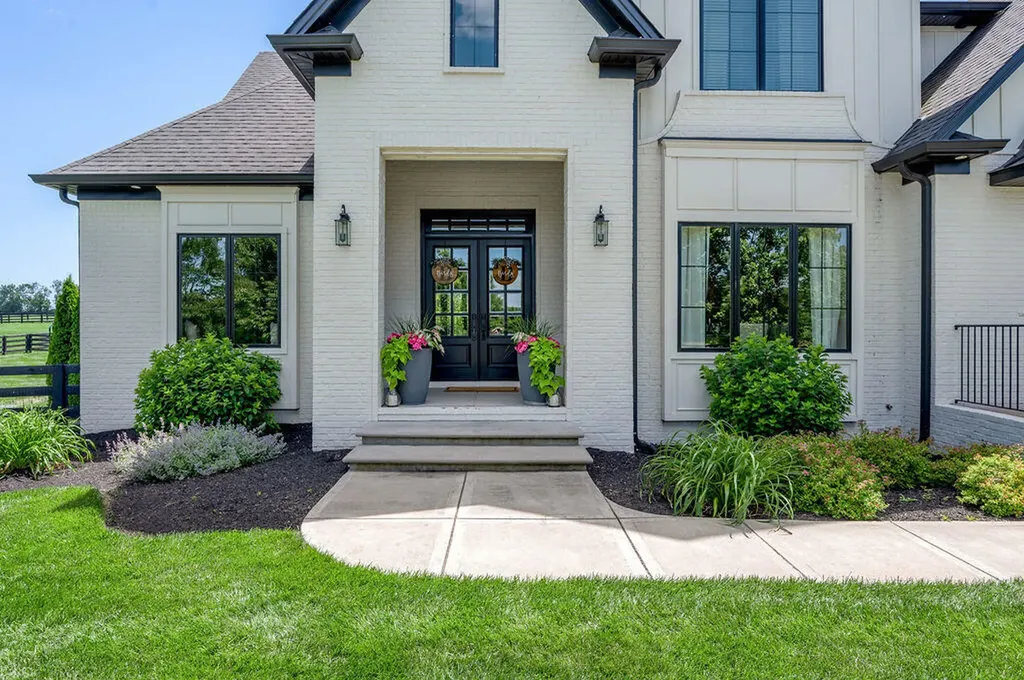 127 Meadow Ridge Drive Nicholasville KY 40356