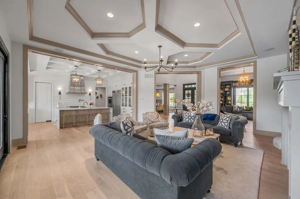 127 Meadow Ridge Drive Nicholasville KY 40356