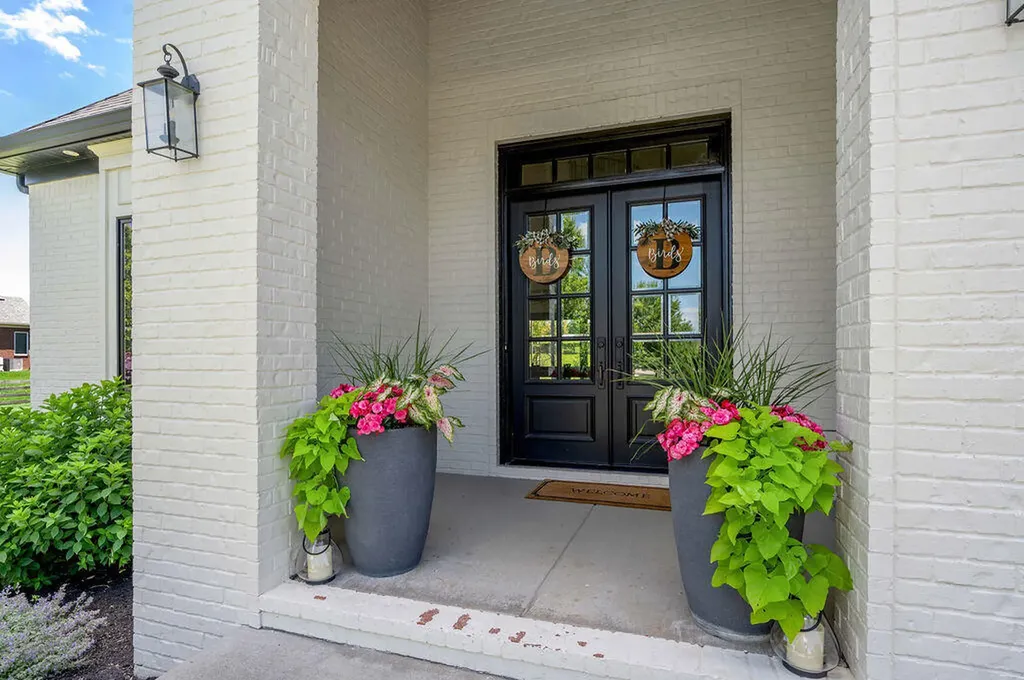 127 Meadow Ridge Drive Nicholasville KY 40356