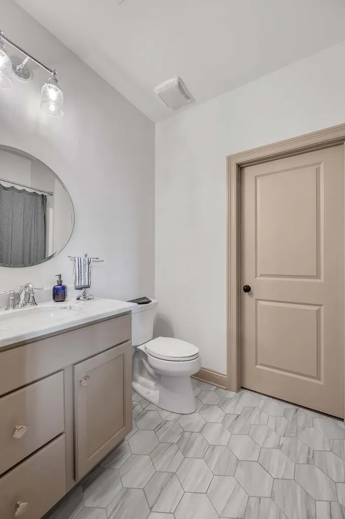 127 Meadow Ridge Drive Nicholasville KY 40356