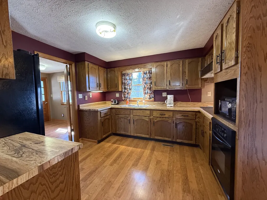 1010 Crockett Road Russell Springs KY 42642