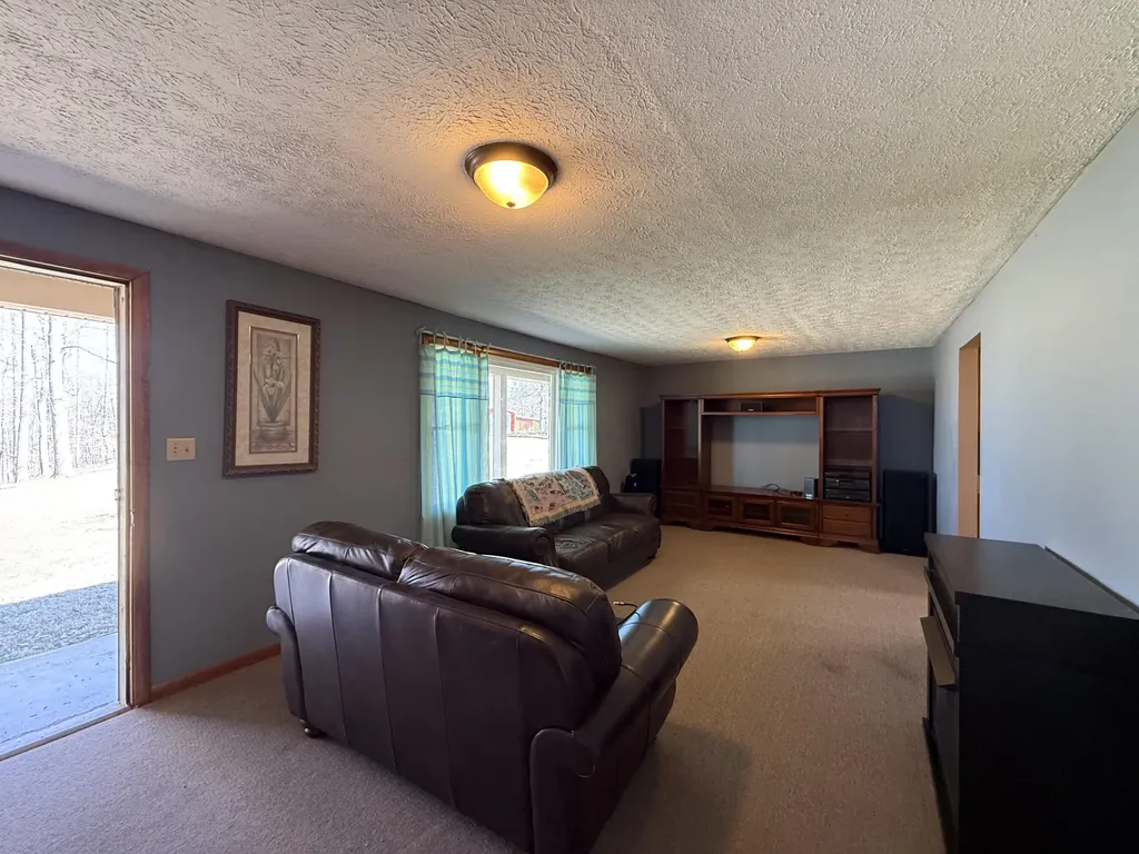 1010 Crockett Road Russell Springs KY 42642