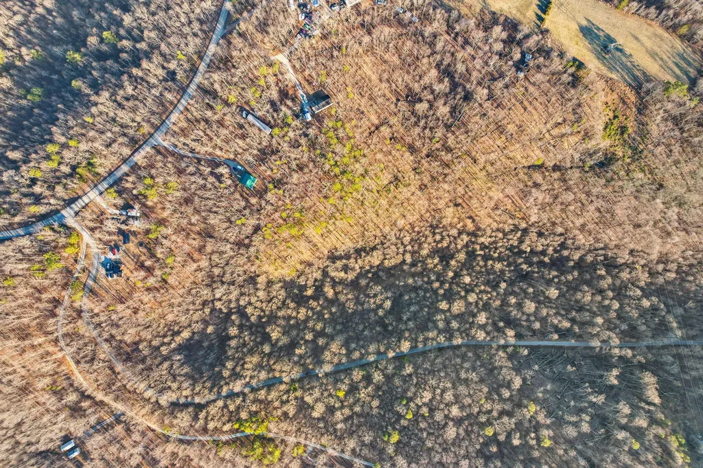 24 Sulphur Springs Hollow Road Somerset KY 42501