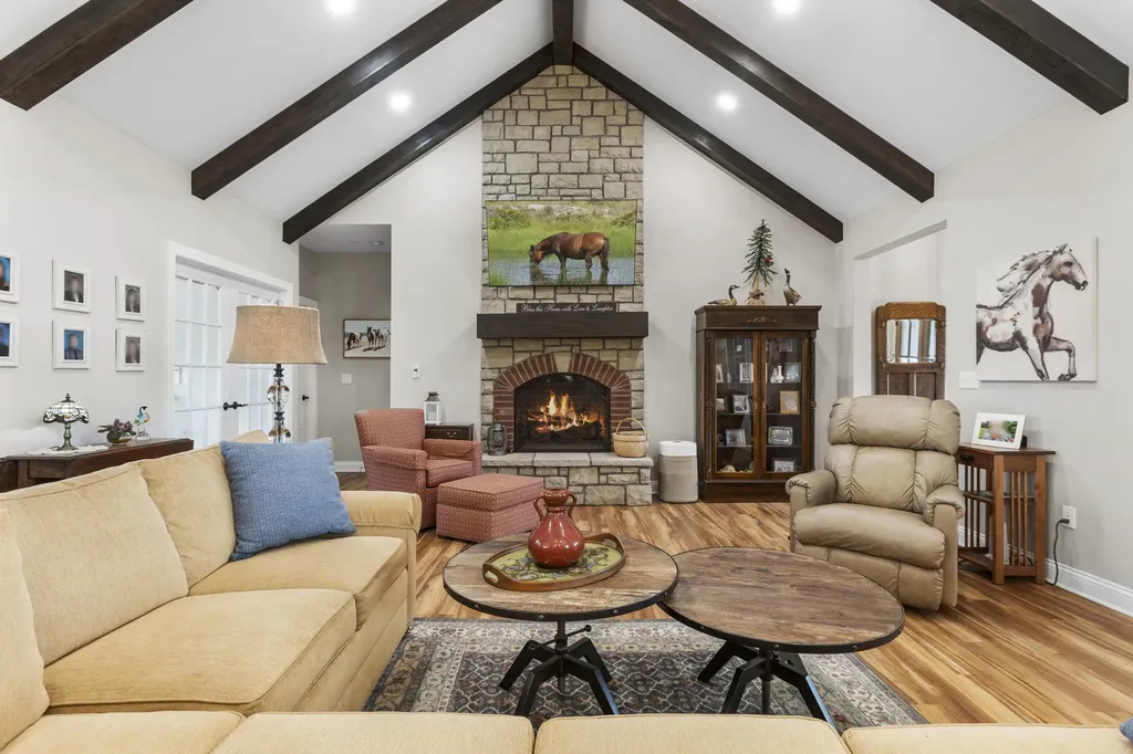 1346 Mundys Landing Road Versailles KY 40383