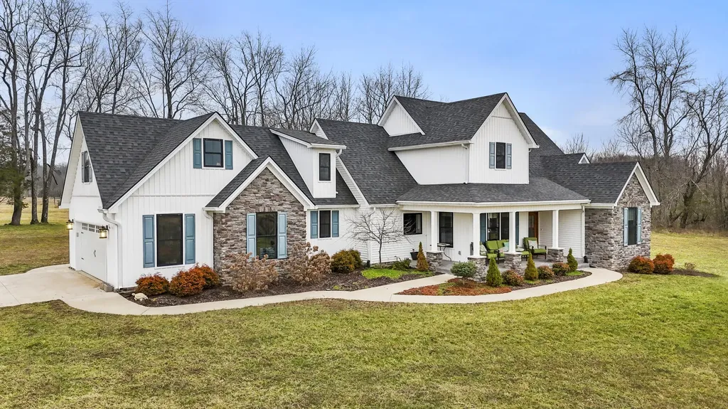 1346 Mundys Landing Road Versailles KY 40383