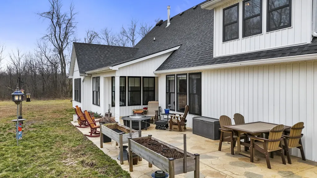 1346 Mundys Landing Road Versailles KY 40383