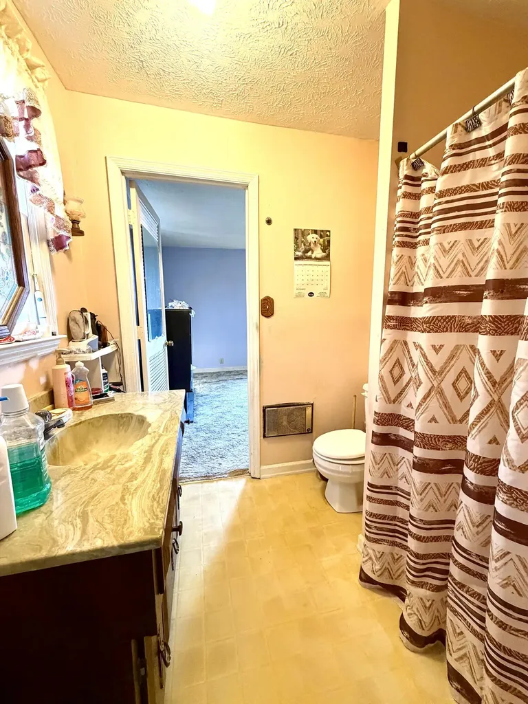 2690 Glensboro Road Lawrenceburg KY 40342