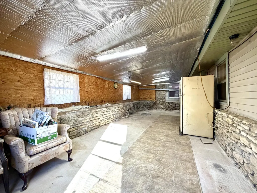 2690 Glensboro Road Lawrenceburg KY 40342