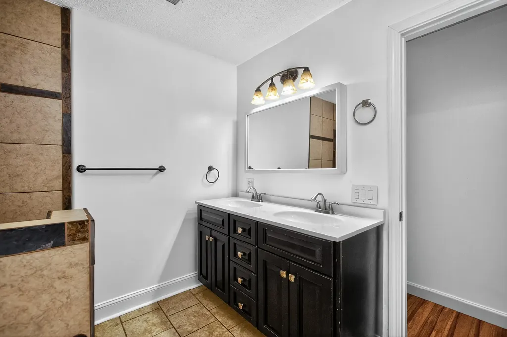 182 Sunrise Shores Harrodsburg KY 40330