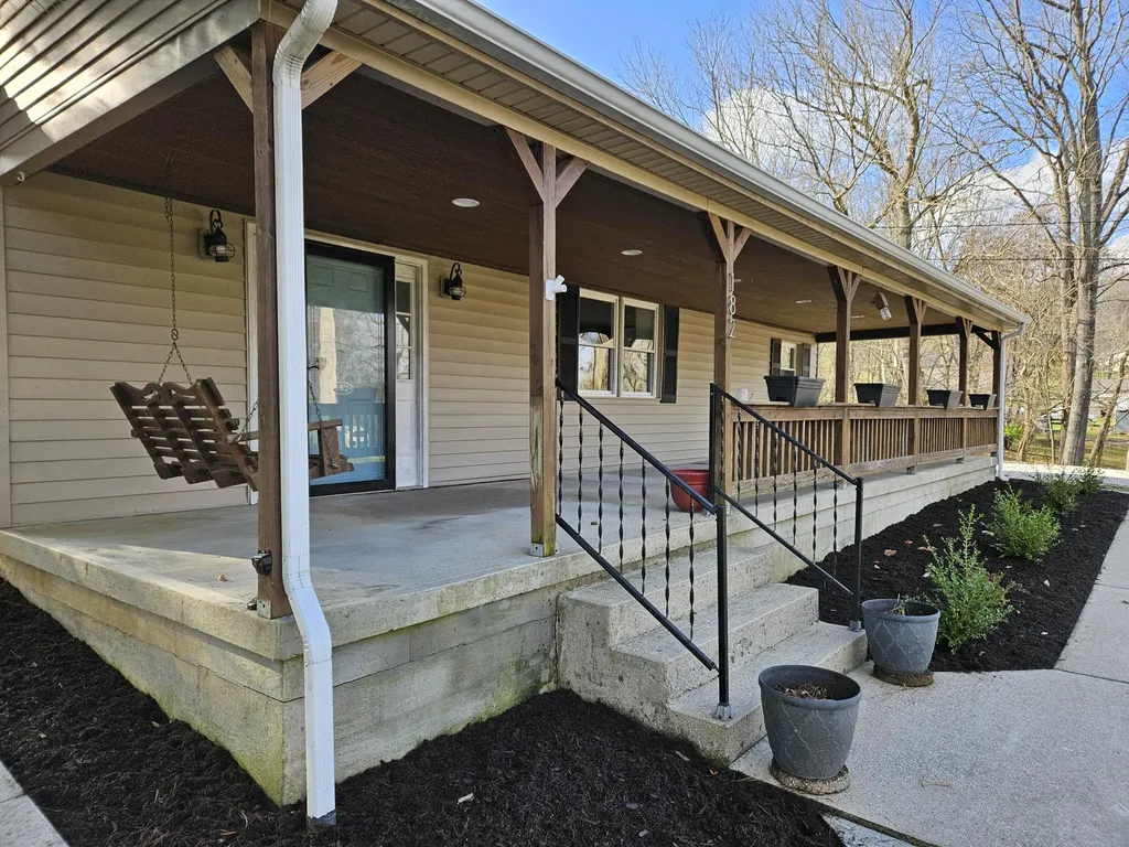 182 Sunrise Shores Harrodsburg KY 40330