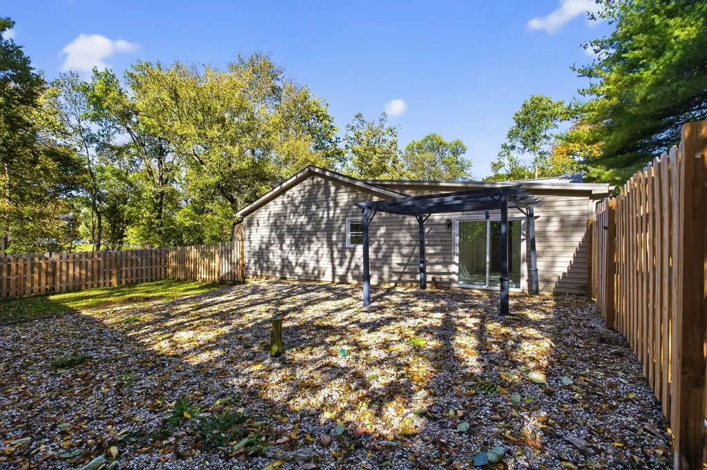 182 Sunrise Shores Harrodsburg KY 40330