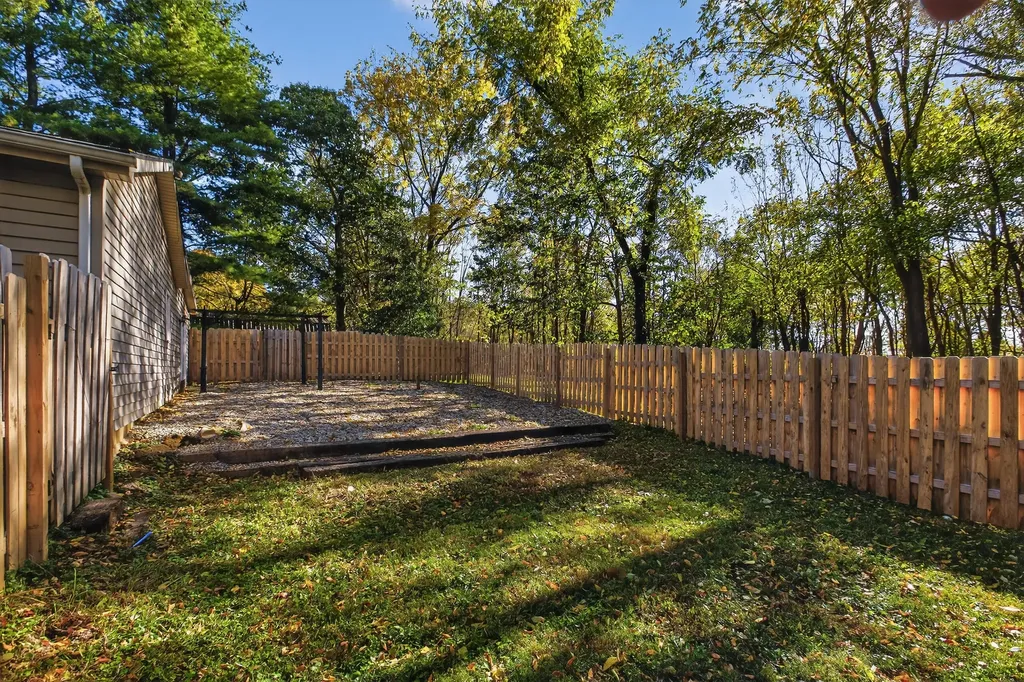 182 Sunrise Shores Harrodsburg KY 40330