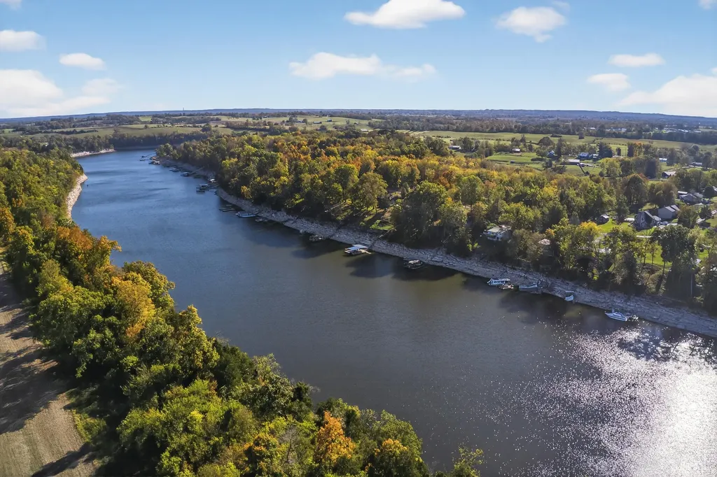 182 Sunrise Shores Harrodsburg KY 40330