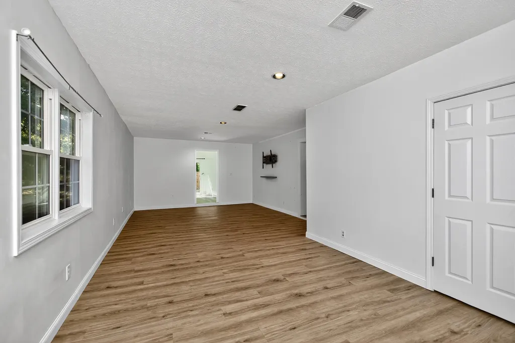 182 Sunrise Shores Harrodsburg KY 40330