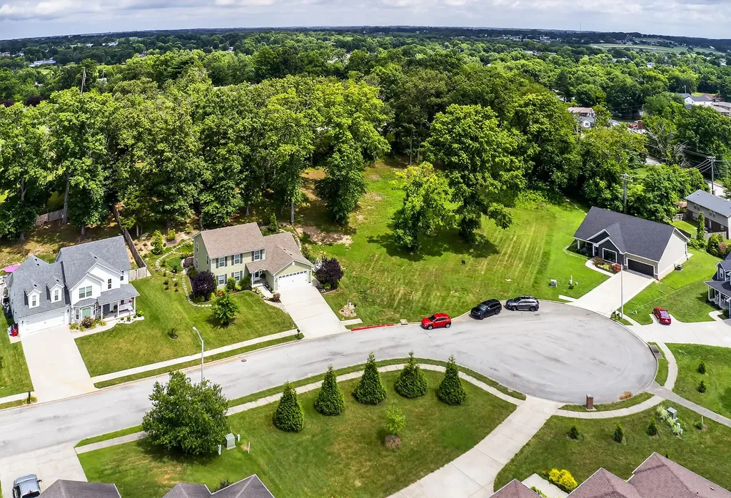 171 Lorraine Court Berea KY 40403