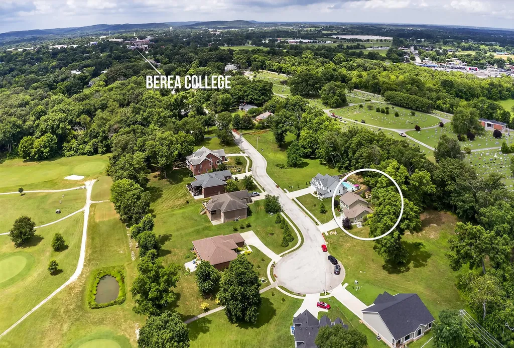171 Lorraine Court Berea KY 40403