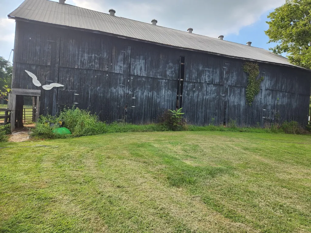 235 Lakewood Nicholasville KY 40356