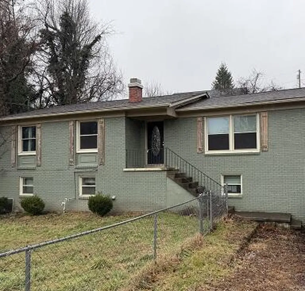 1398 Mckinley Avenue Corbin KY 40701