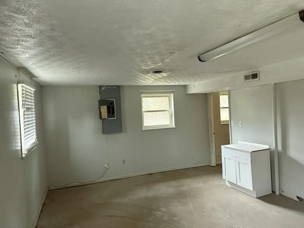 1398 Mckinley Avenue Corbin KY 40701