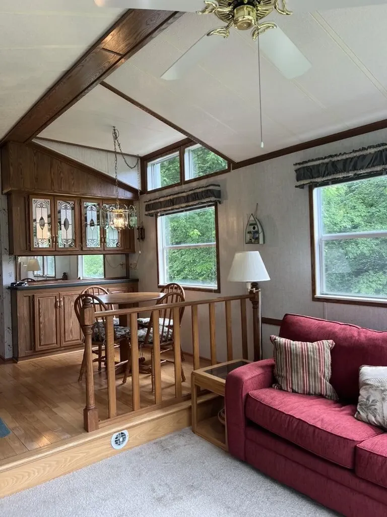 837 Crockett Road Russell Springs KY 42642