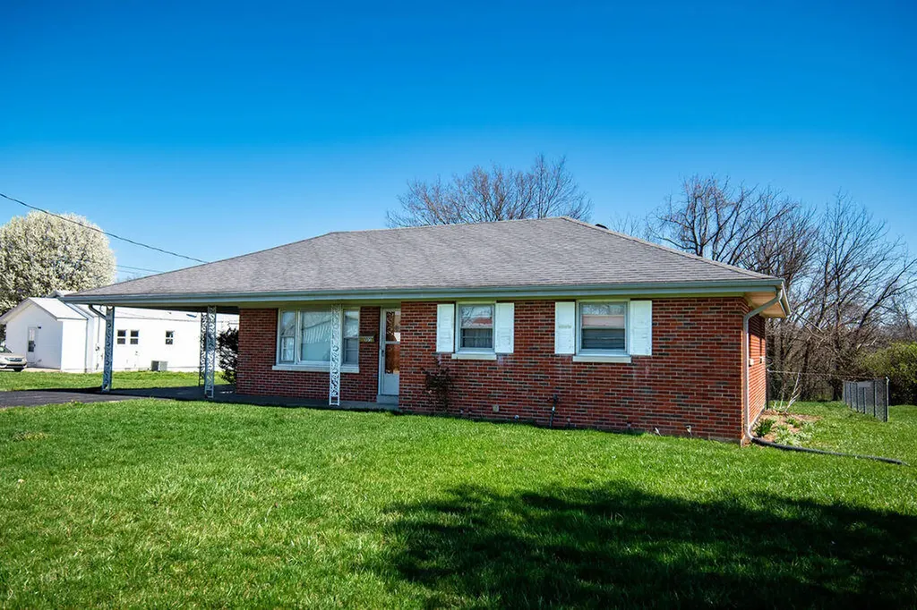 105 Lynnwood Drive Lancaster KY 40444