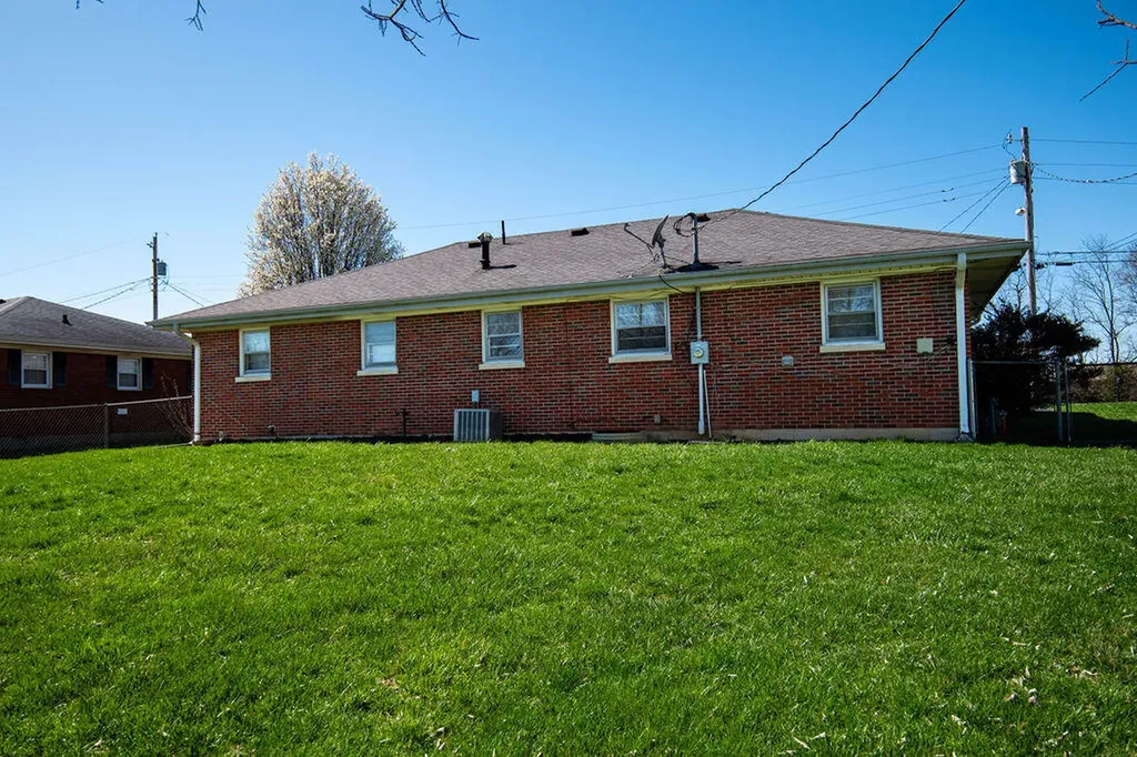 105 Lynnwood Drive Lancaster KY 40444
