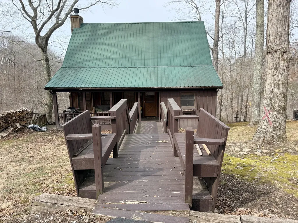 176 The Village Drive Nancy KY 42544