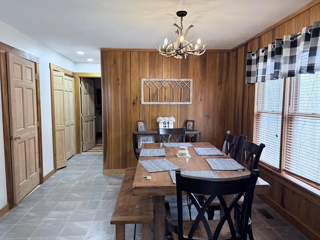 176 The Village Drive Nancy KY 42544