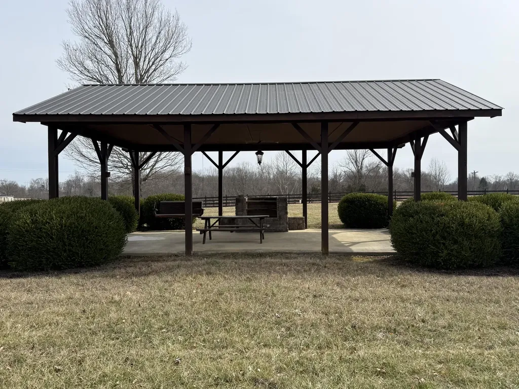 176 The Village Drive Nancy KY 42544