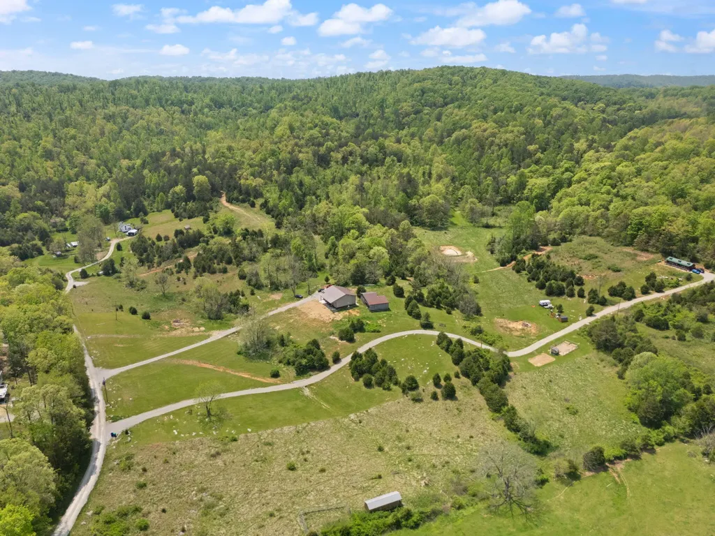1371 Herrin Lane Somerset KY 42503