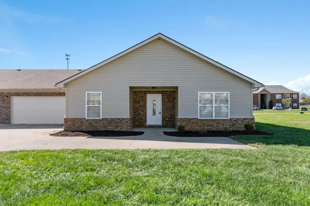 573 Regency Circle Richmond KY 40475