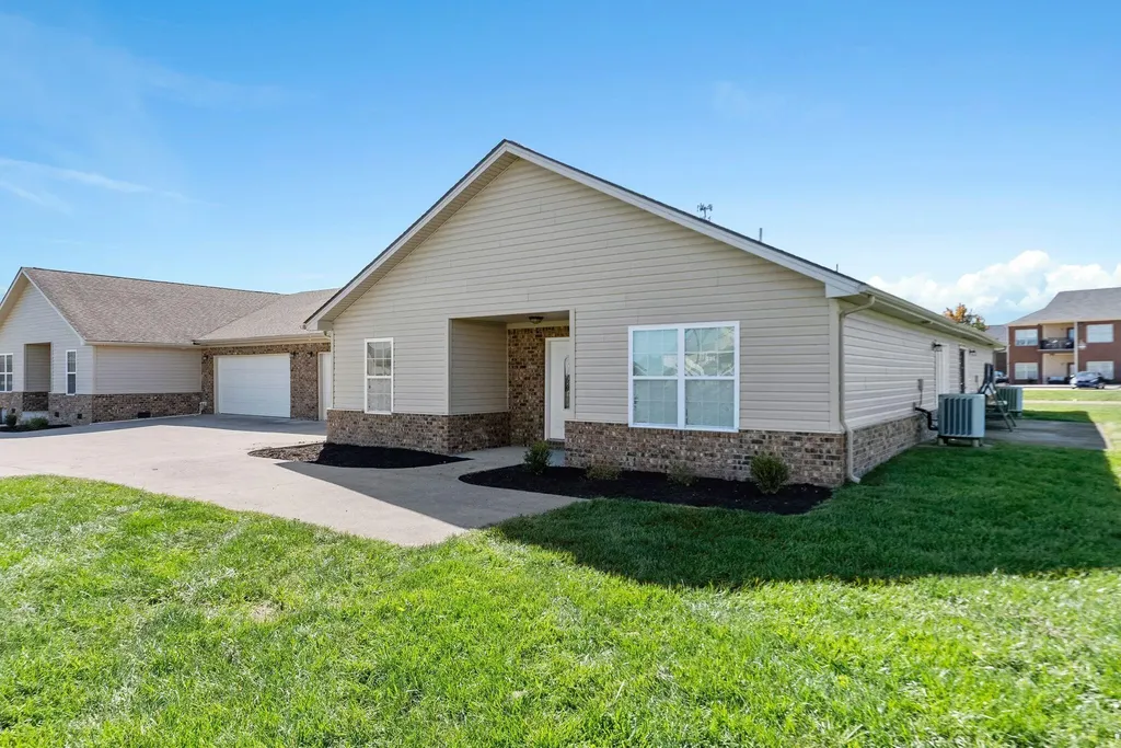 573 Regency Circle Richmond KY 40475