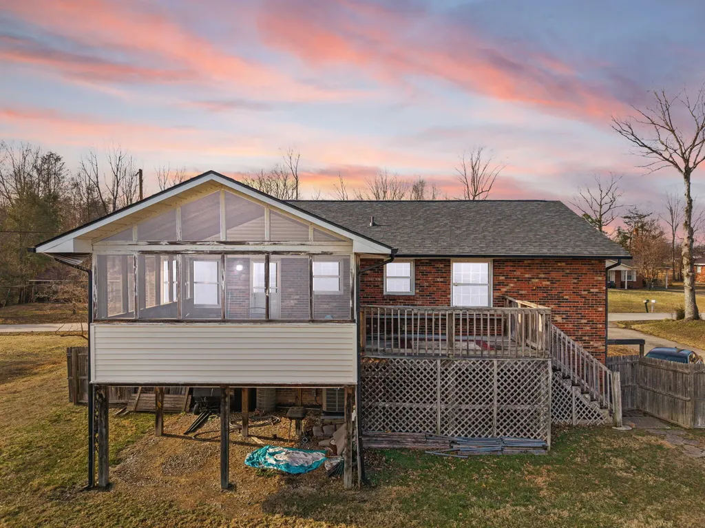 224 Circle Drive Morehead KY 40351