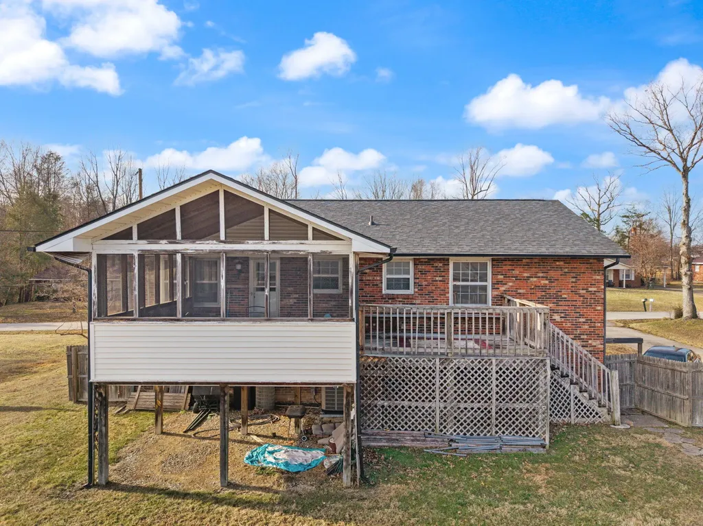 224 Circle Drive Morehead KY 40351