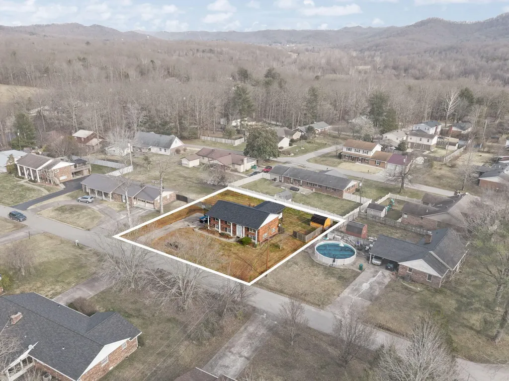 224 Circle Drive Morehead KY 40351