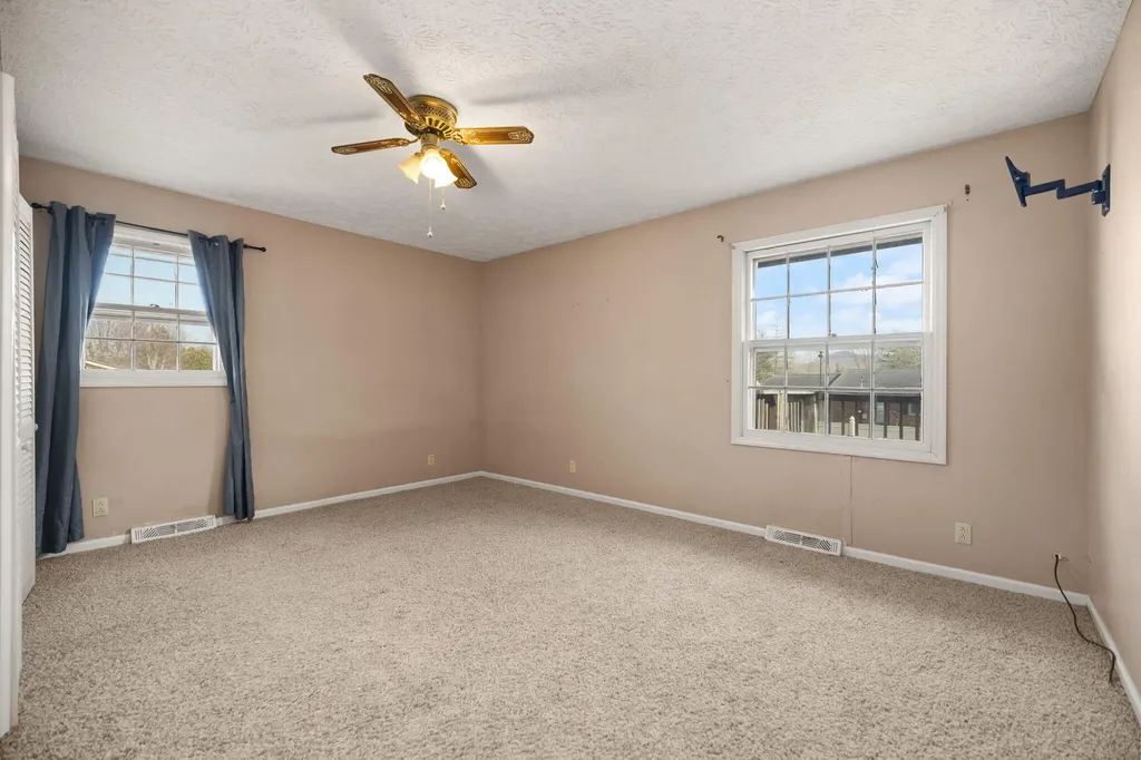 224 Circle Drive Morehead KY 40351