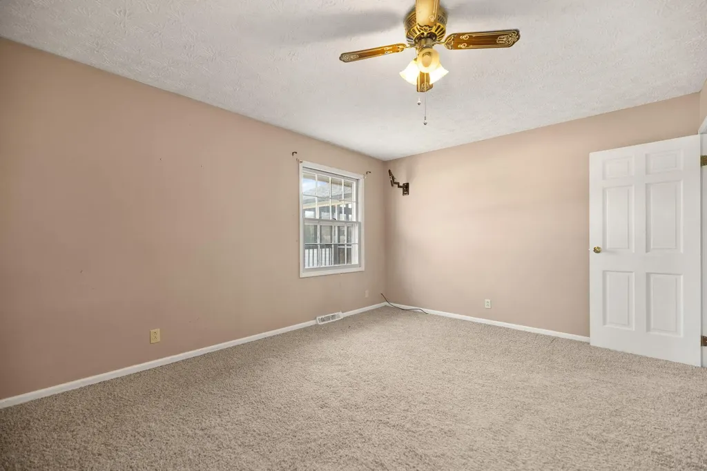 224 Circle Drive Morehead KY 40351
