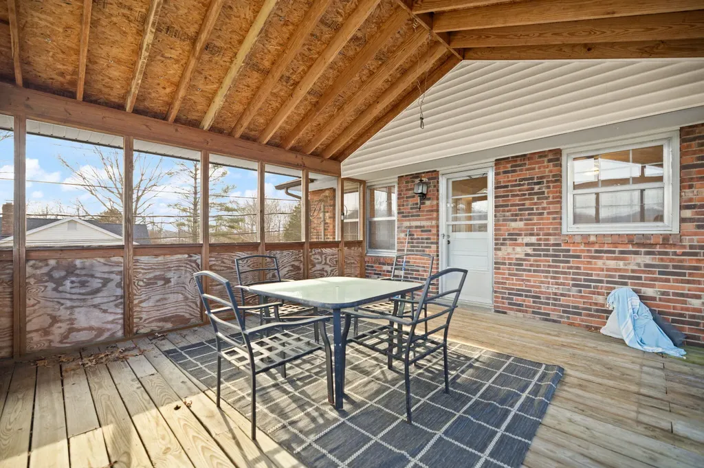 224 Circle Drive Morehead KY 40351
