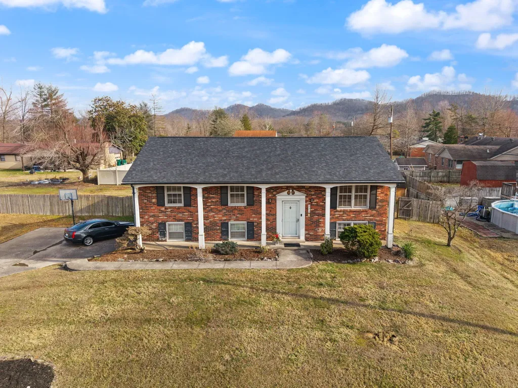 224 Circle Drive Morehead KY 40351
