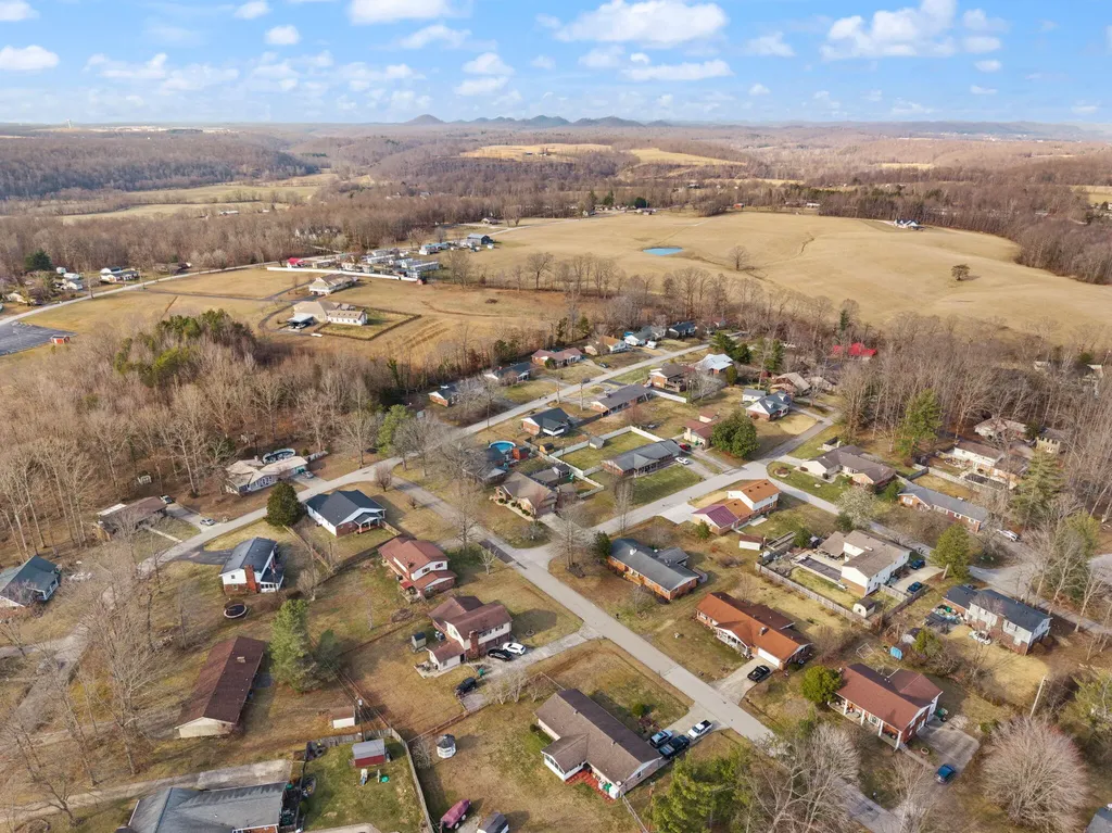 224 Circle Drive Morehead KY 40351