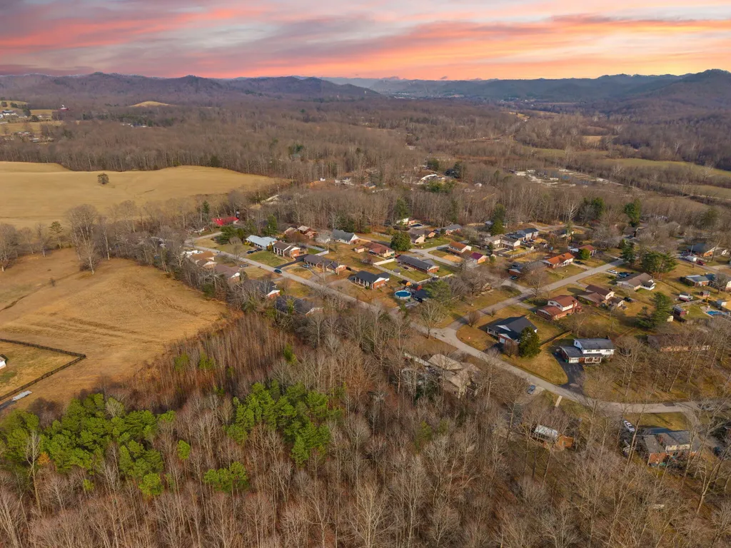 224 Circle Drive Morehead KY 40351