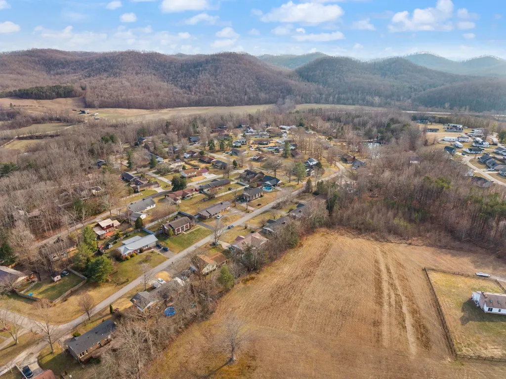 224 Circle Drive Morehead KY 40351
