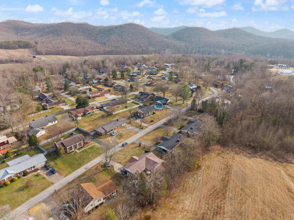224 Circle Drive Morehead KY 40351