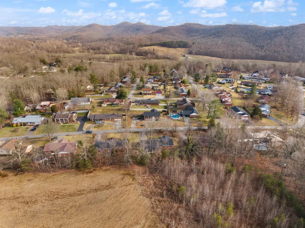 224 Circle Drive Morehead KY 40351
