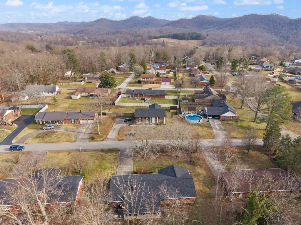 224 Circle Drive Morehead KY 40351