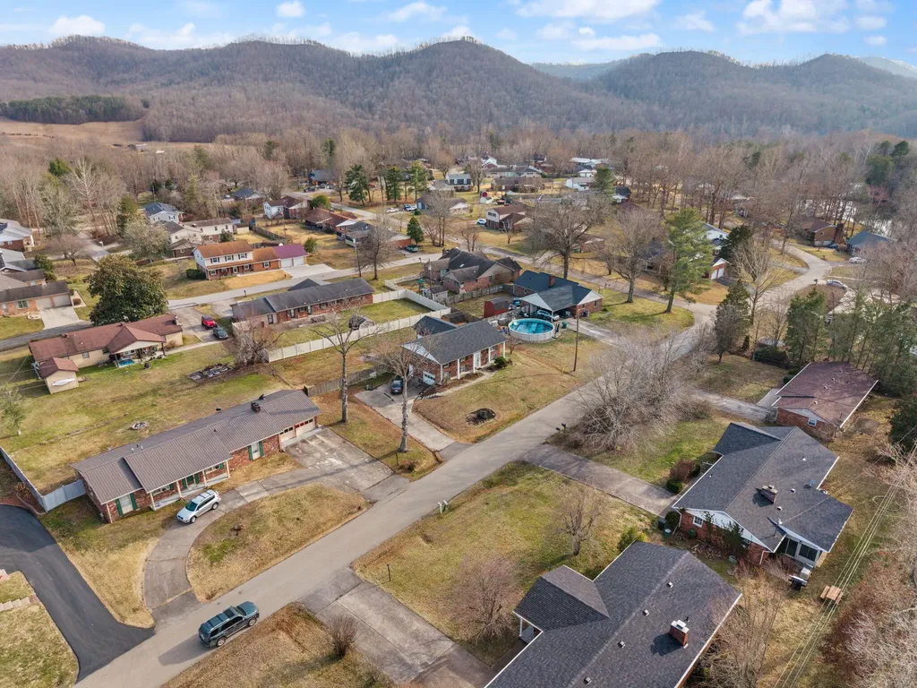 224 Circle Drive Morehead KY 40351